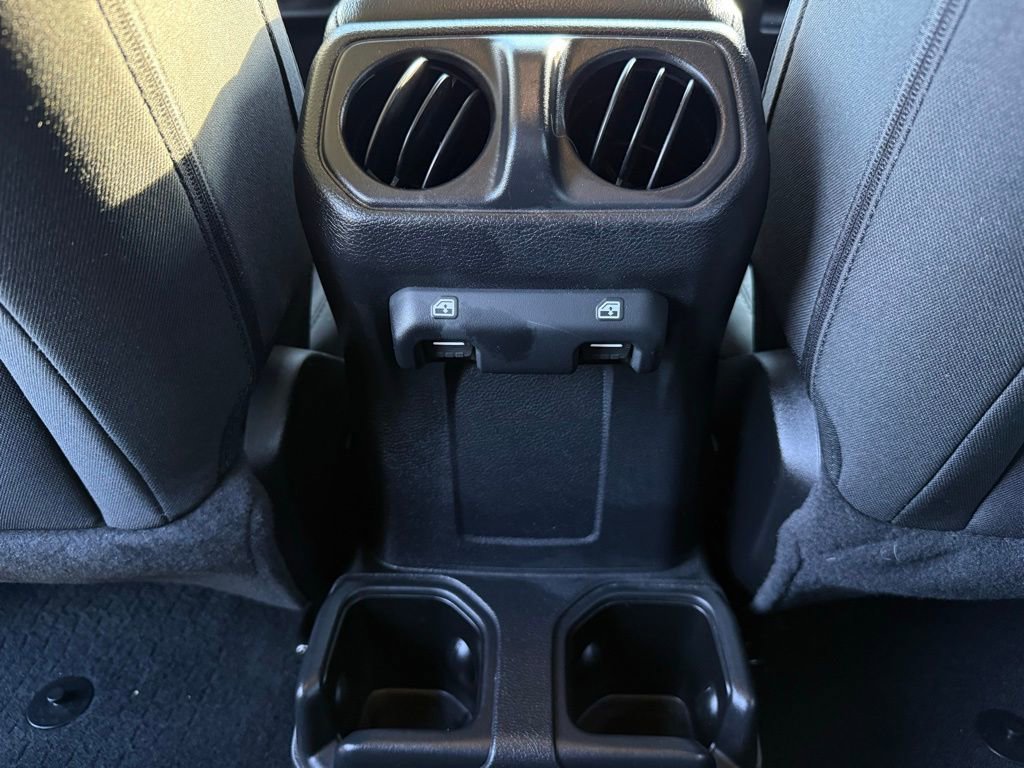 Used 2021 Jeep Wrangler Unlimited Sport image 13