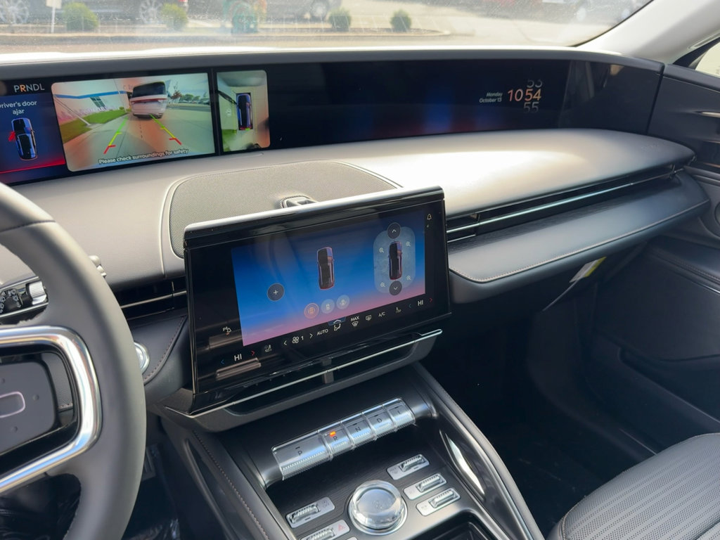 New 2026 Lincoln Nautilus Reserve w/ Jet Appearance Package image 32