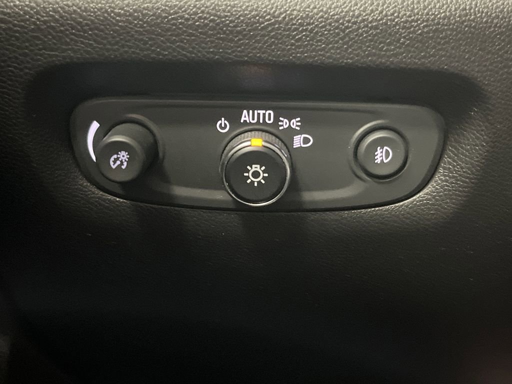 Used 2019 Chevrolet Traverse LT w/ LPO, Floor Liner Package image 25