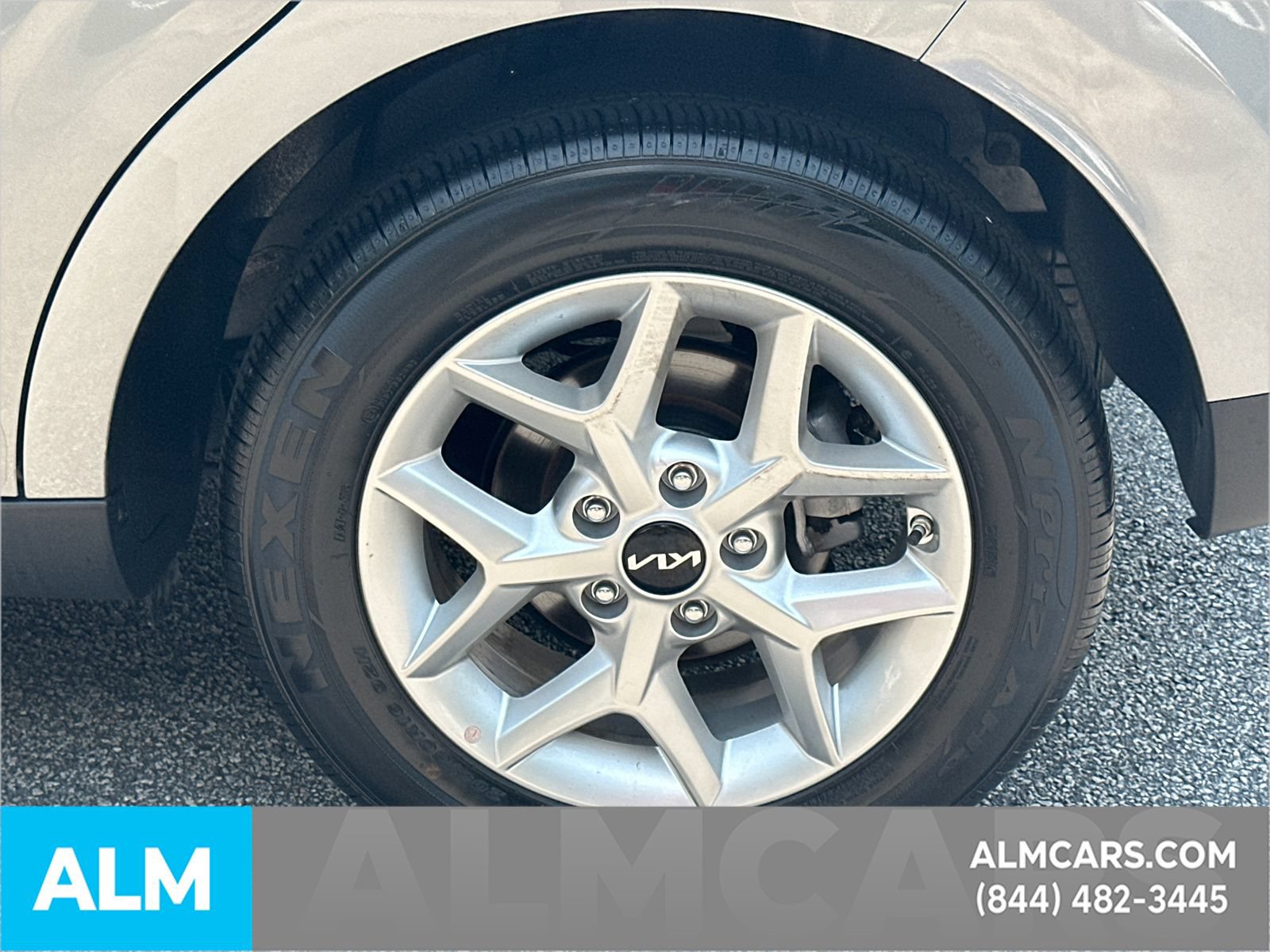 Used 2025 Kia Soul LX w/ LX Technology Package FWD image 21