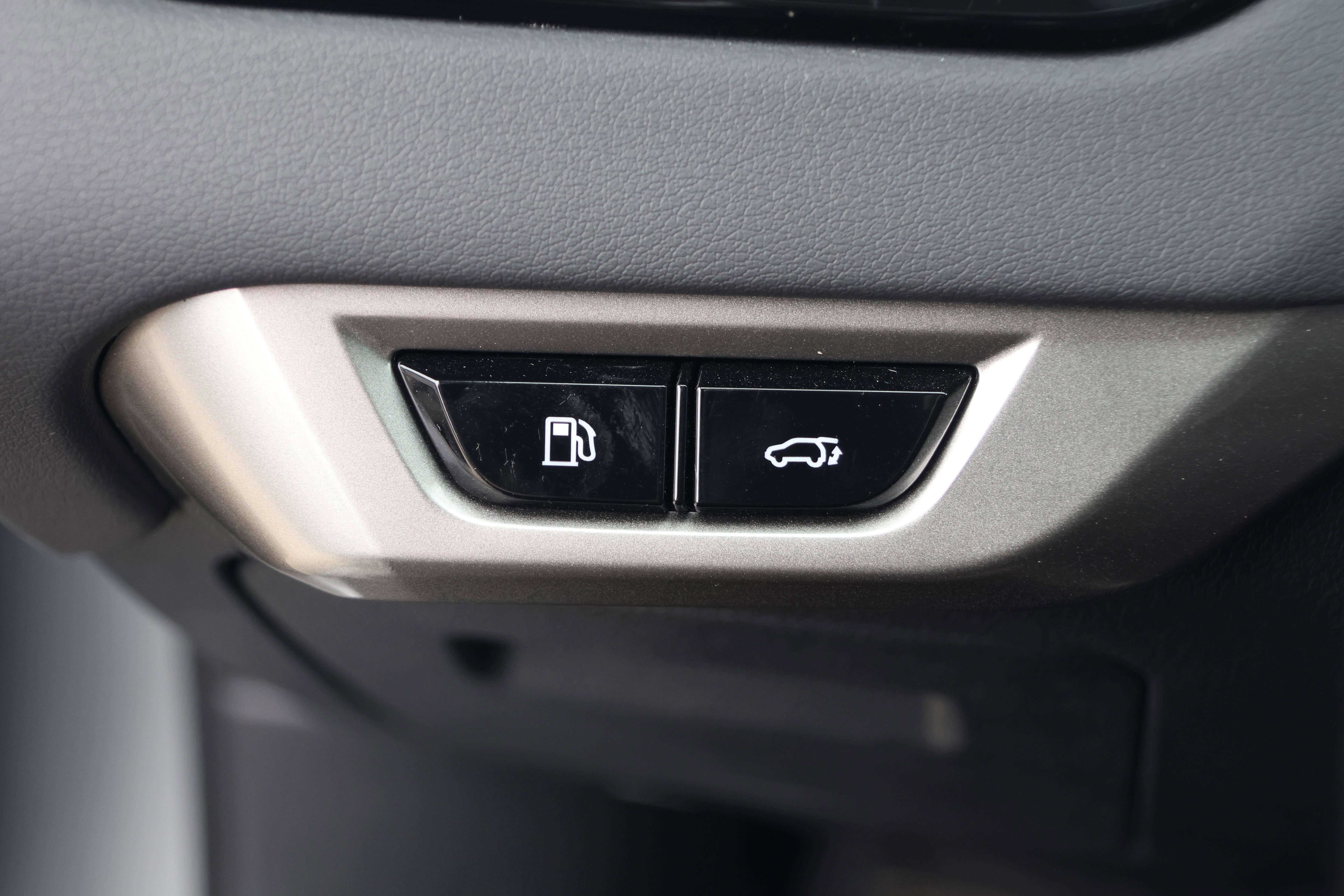 Certified 2023 Lexus RX 350 Premium w/ Cold Area Package image 15