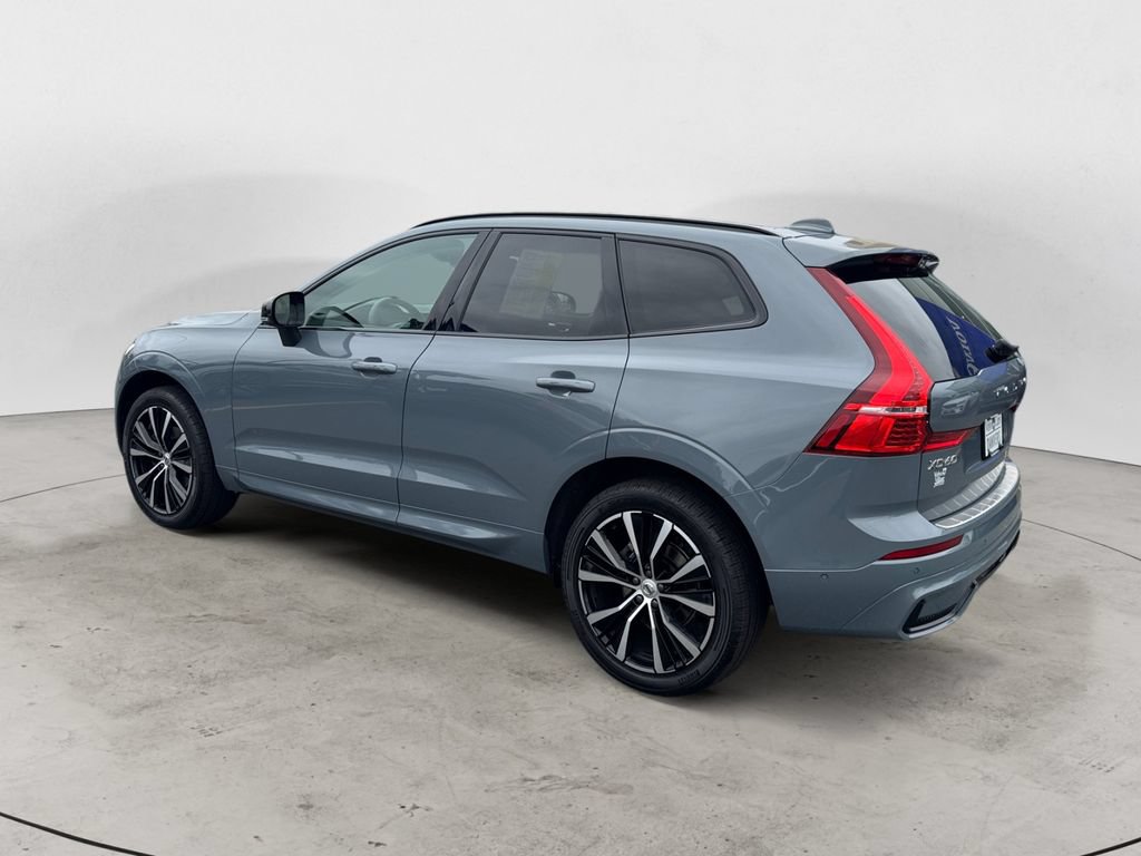 Certified 2024 Volvo XC60 B5 Plus w/ Protection Package Premier AWD/4WD image 4
