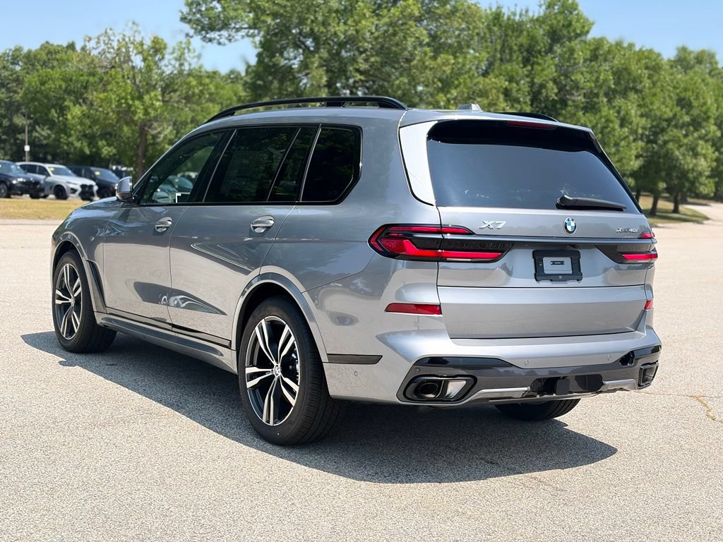 New 2027 BMW X7 xDrive40i w/ M Sport Package AWD/4WD image 4