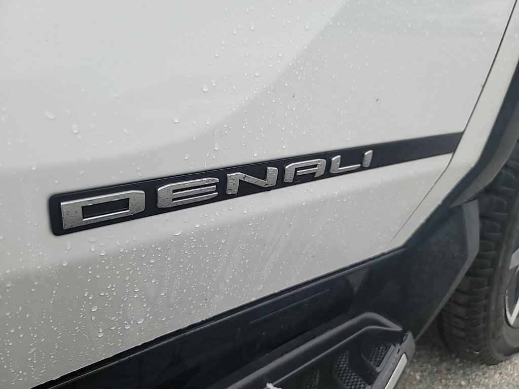 Used 2025 GMC Sierra EV Denali AWD/4WD image 10