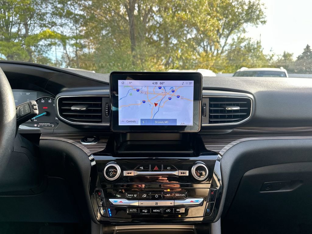 Used 2023 Ford Explorer Limited image 53