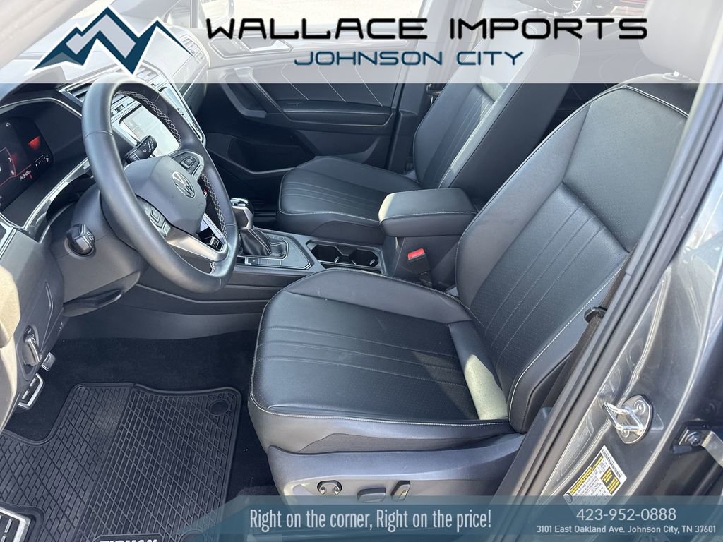 Certified 2023 Volkswagen Tiguan SE R-Line image 13