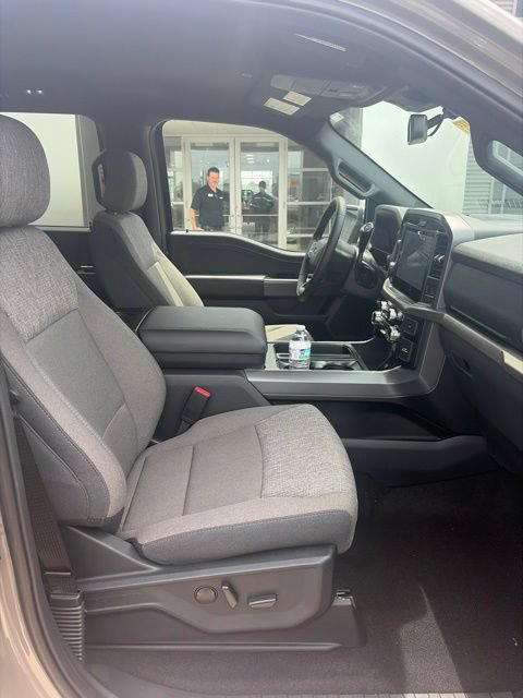 New 2025 Ford F150 XLT w/ Equipment Group 302A MID AWD/4WD image 17