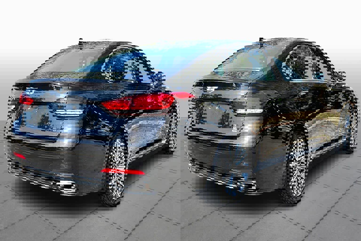 Used 2019 Genesis G80 3.8 image 12