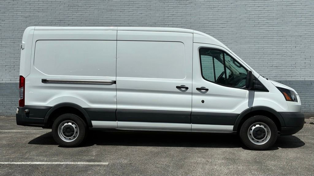 Used 2018 Ford Transit 250 148 Medium Roof w/ Interior Upgrade Package RWD image 2
