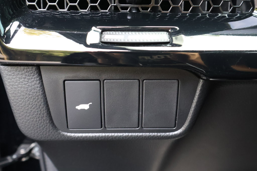 Used 2026 Honda CR-V Sport Touring image 37