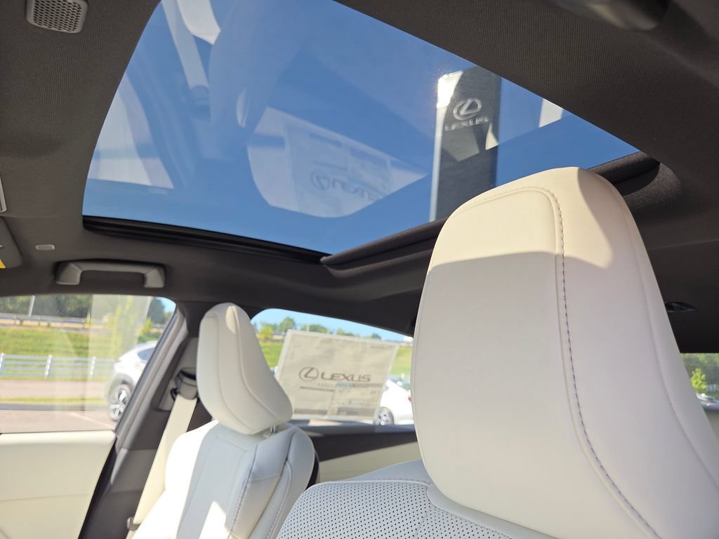 New 2026 Lexus ES 350h FWD image 8