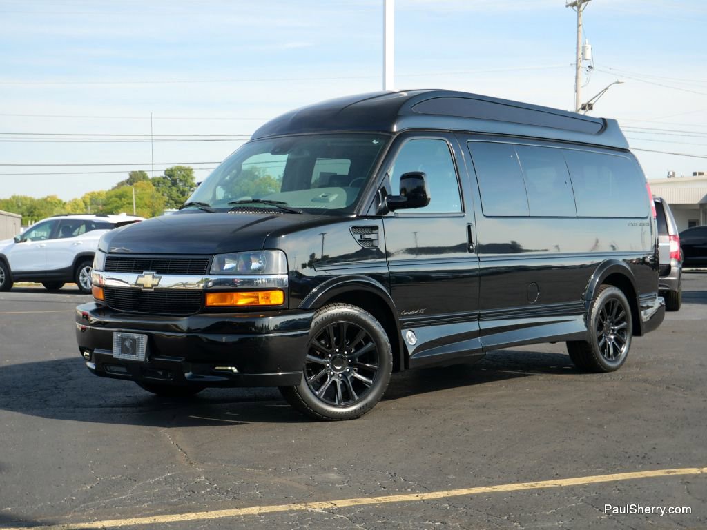 Used 2021 Chevrolet Express 2500 image 10