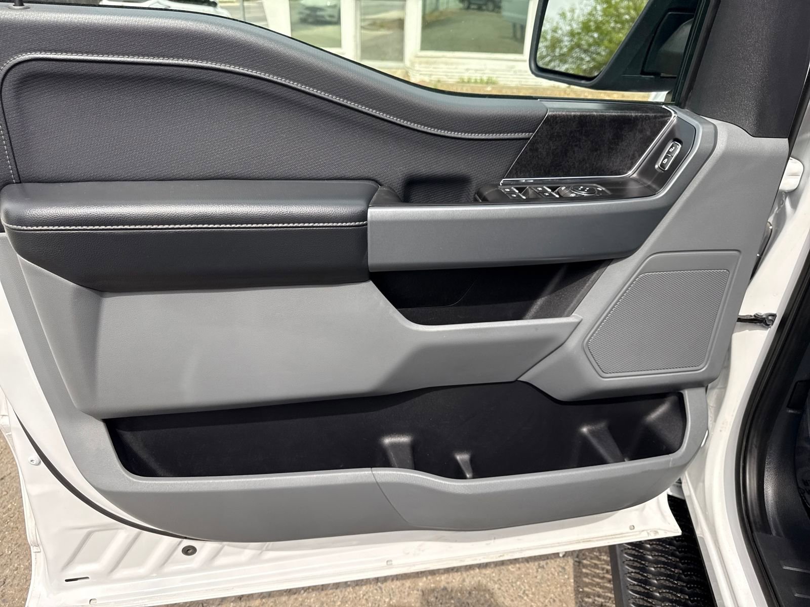 Used 2021 Ford F150 XLT w/ Equipment Group 301A Mid image 10