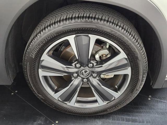 Certified 2024 Lexus UX 250h FWD image 9