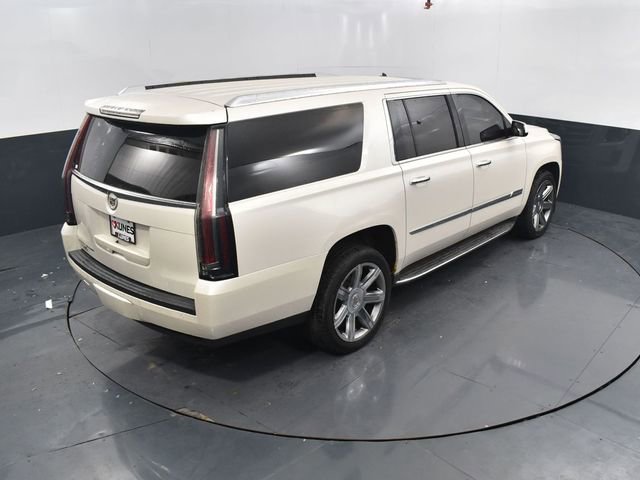 Used 2015 Cadillac Escalade ESV Luxury image 49