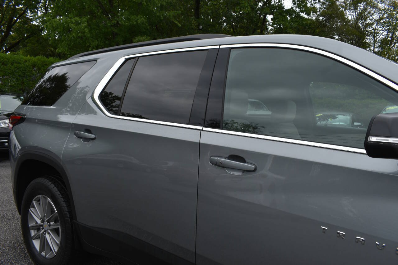 Used 2023 Chevrolet Traverse LT w/ LPO, Cargo Package AWD/4WD image 36