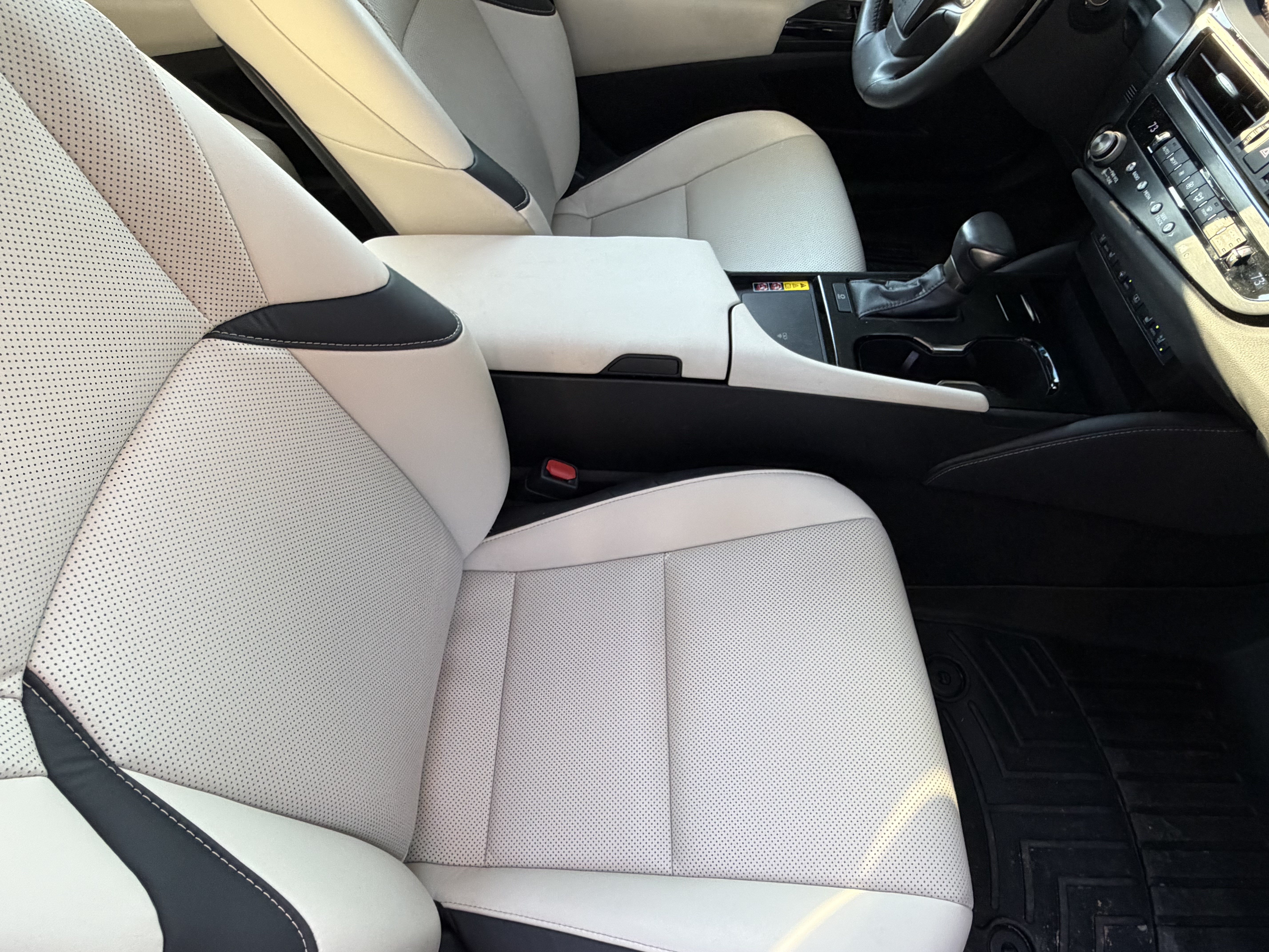 Certified 2023 Lexus ES 350 w/ Premium Package FWD image 43
