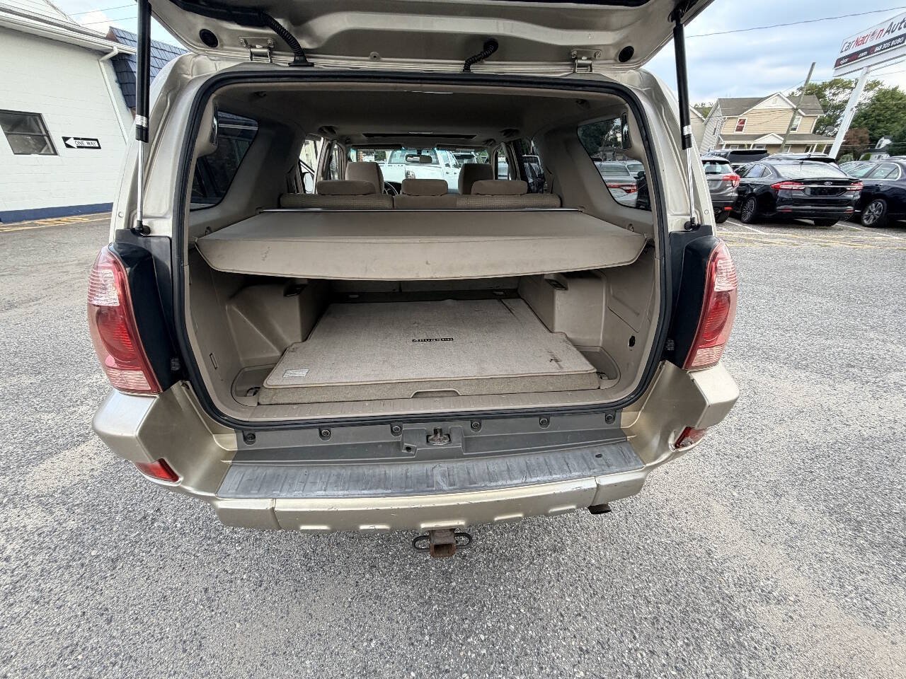 Used 2004 Toyota 4Runner SR5 AWD/4WD image 61