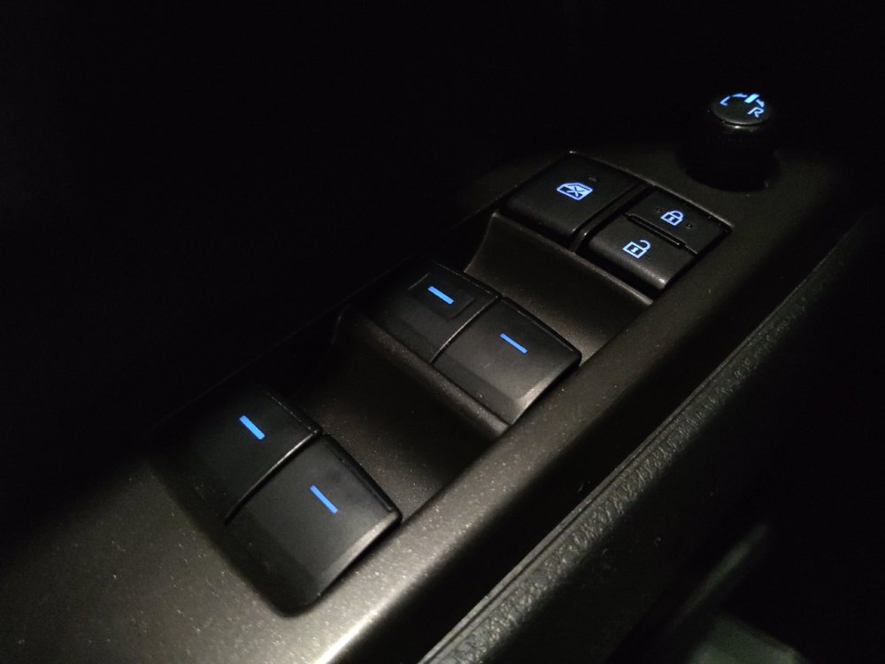 Used 2022 Toyota Camry SE FWD image 27