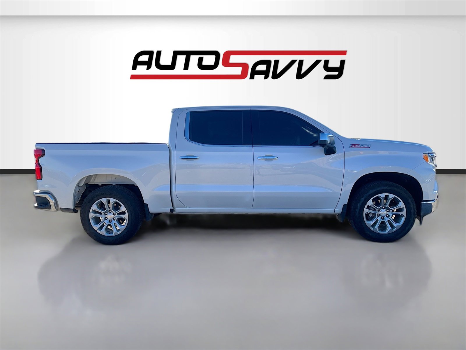 Used 2024 Chevrolet Silverado 1500 LTZ w/ Technology Package image 8