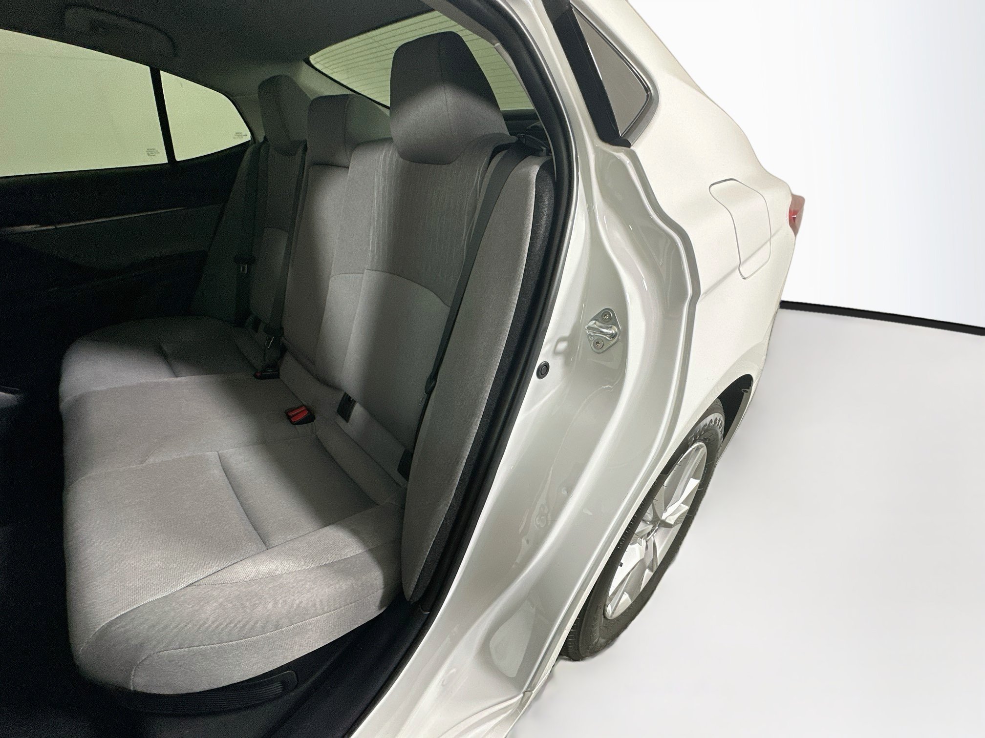 Used 2025 Toyota Camry LE FWD image 26
