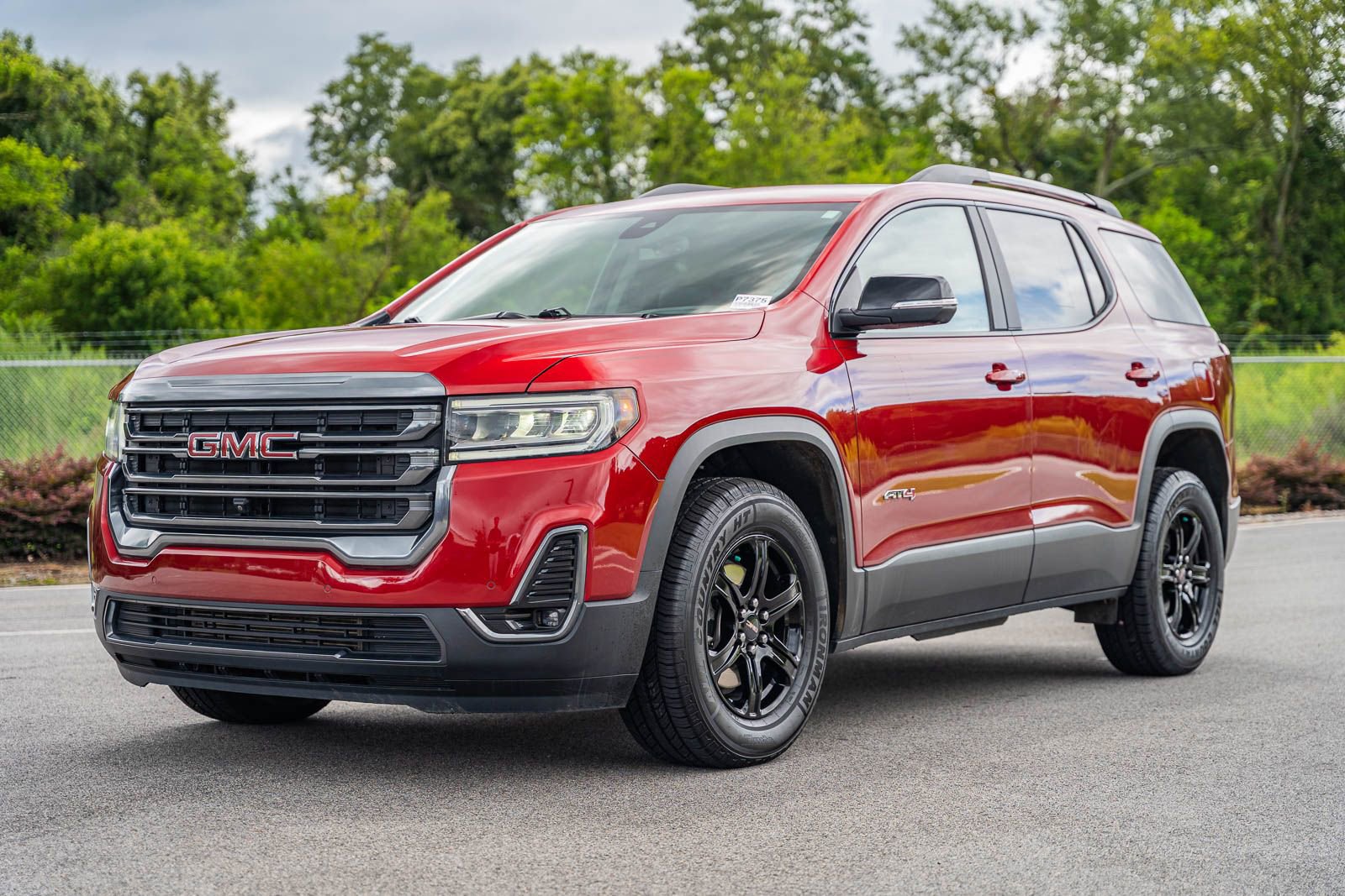 Used 2023 GMC Acadia AT4 w/ Technology Package image 3