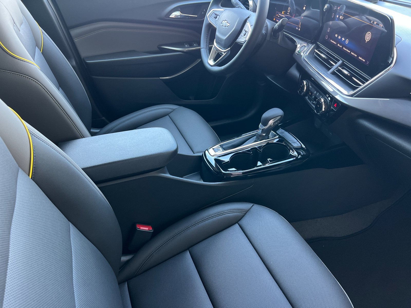 New 2026 Chevrolet Trax ACTIV w/ Driver Confidence Package FWD image 16