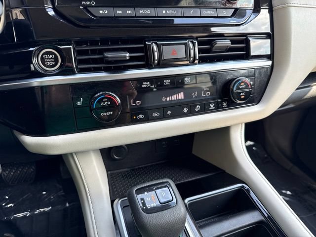 Used 2022 Nissan Pathfinder SV AWD/4WD image 18