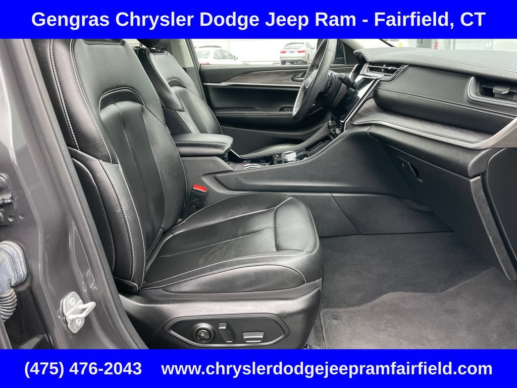 Certified 2023 Jeep Grand Cherokee Limited AWD/4WD image 13