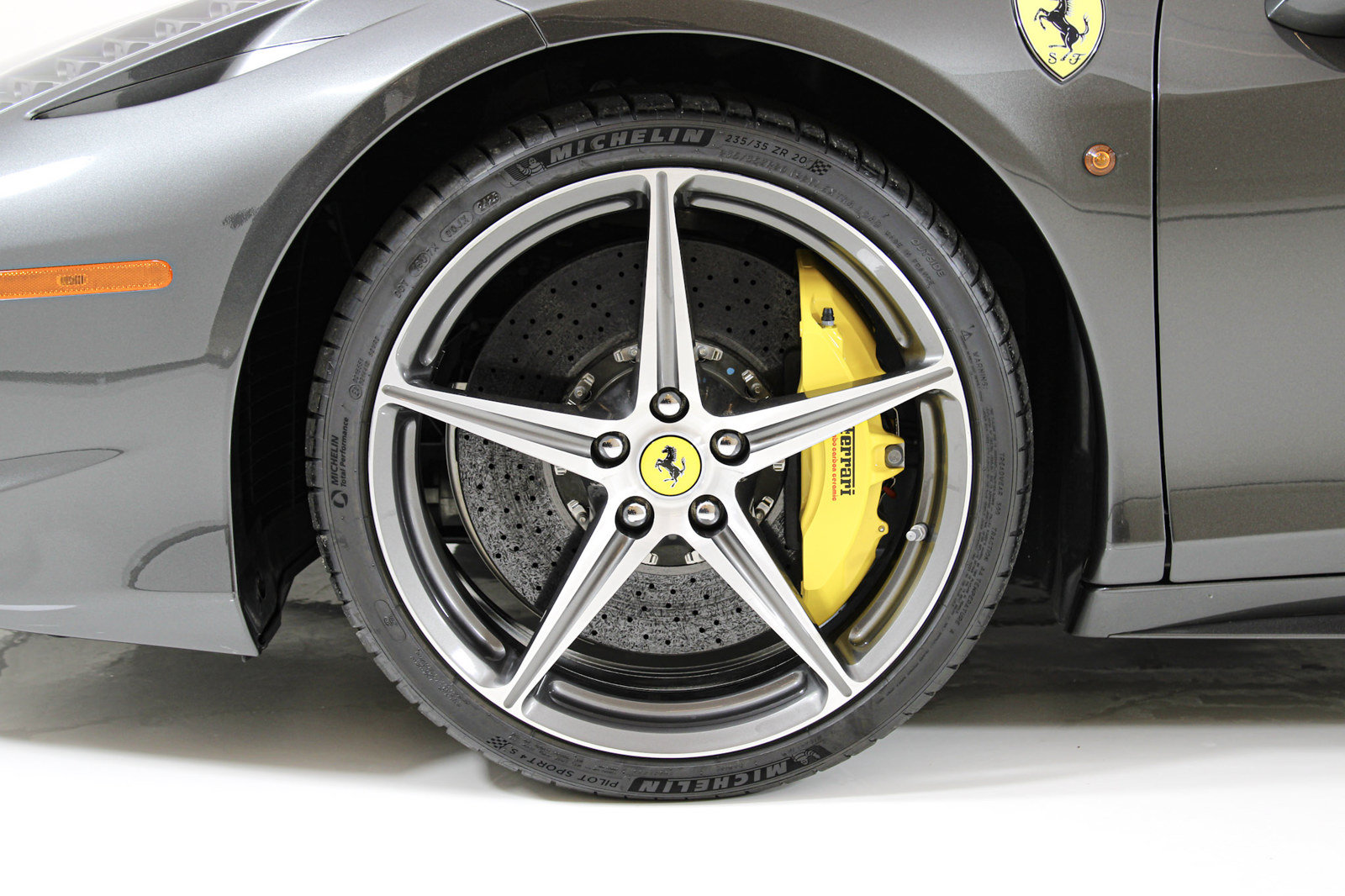 Certified 2013 Ferrari 458 Spider RWD image 22