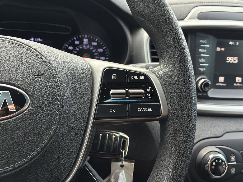 Used 2020 Kia Sorento FWD V6 image 9