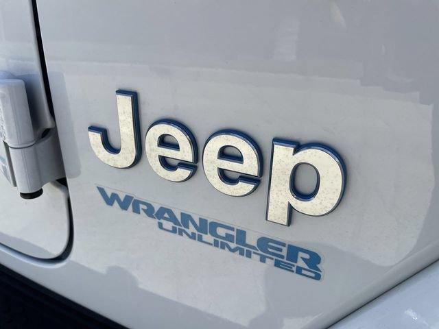 Used 2021 Jeep Wrangler Unlimited Sahara AWD/4WD image 31