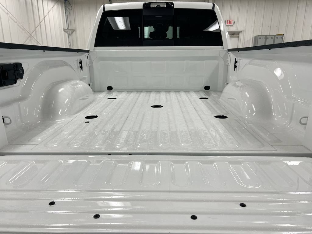 New 2026 RAM 2500 Limited AWD/4WD image 24