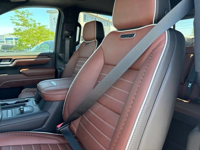New 2026 GMC Sierra 2500 Denali Ultimate AWD/4WD image 13