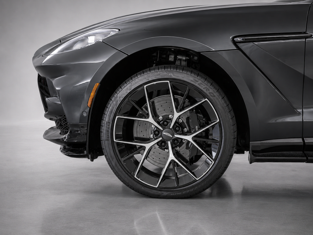 New 2026 Aston Martin DBX 707 AWD/4WD image 6