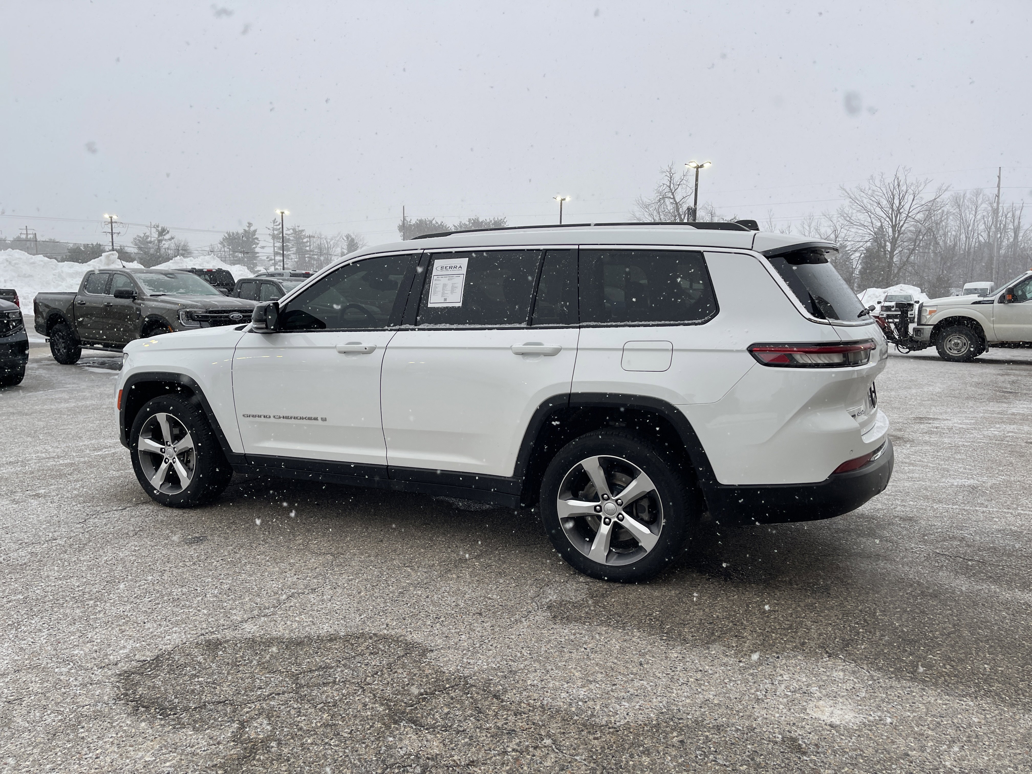 Used 2021 Jeep Grand Cherokee L Limited image 5