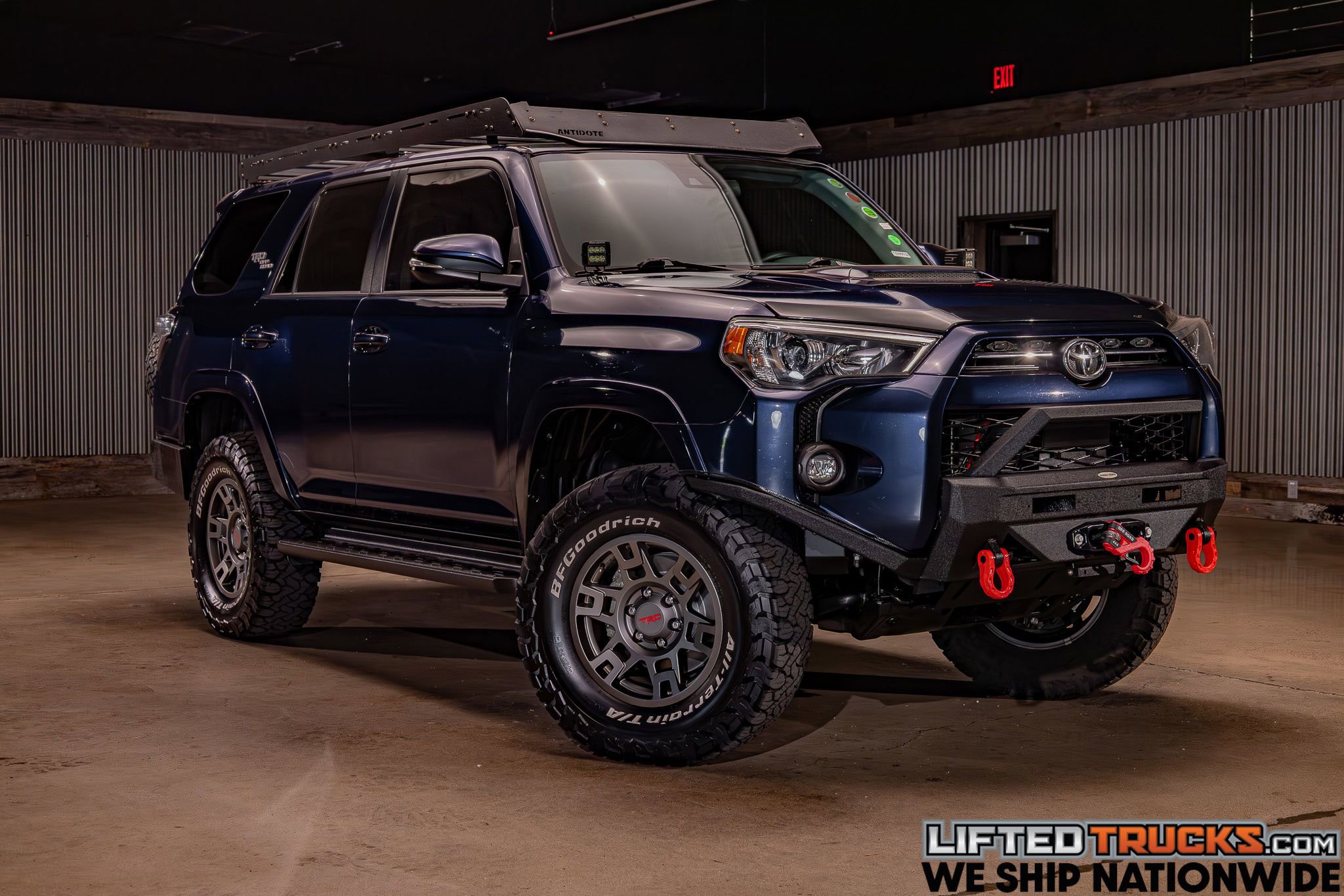 Used 2023 Toyota 4Runner TRD Off-Road Premium w/ Moonroof Package AWD/4WD image 1