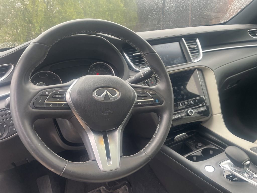 Used 2023 INFINITI QX55 Luxe w/ Cargo Package image 10
