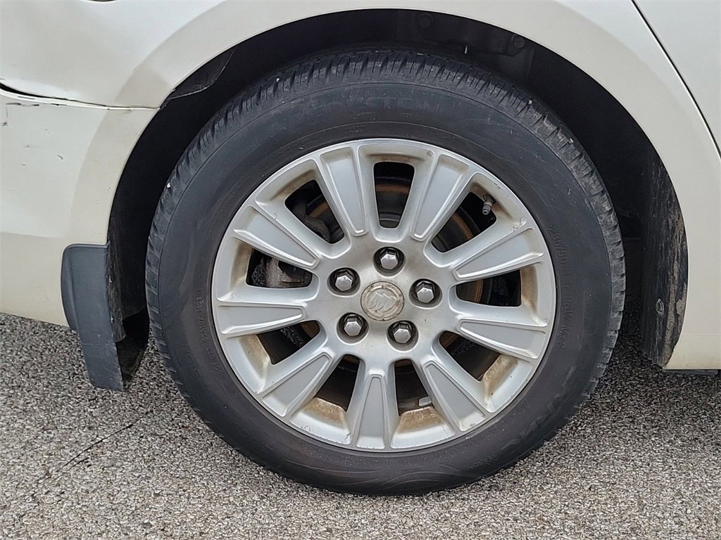 Used 2013 Buick LaCrosse Leather w/ Driver Confidence Package image 6