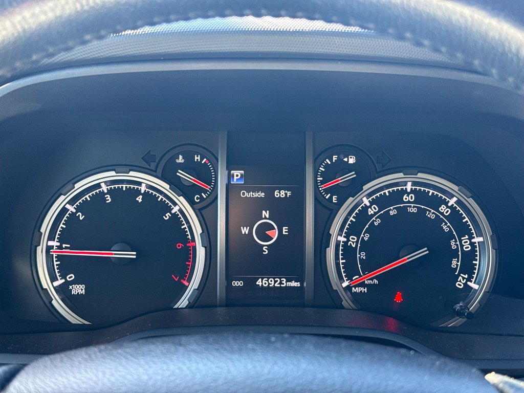 Used 2024 Toyota 4Runner TRD Off-Road Premium w/ Off Road Premium Plus Package AWD/4WD image 10