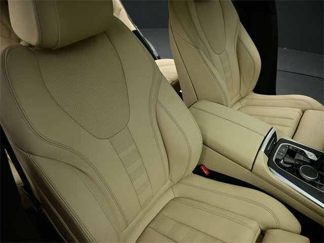 Used 2021 BMW X7 xDrive40i w/ Premium Package image 34