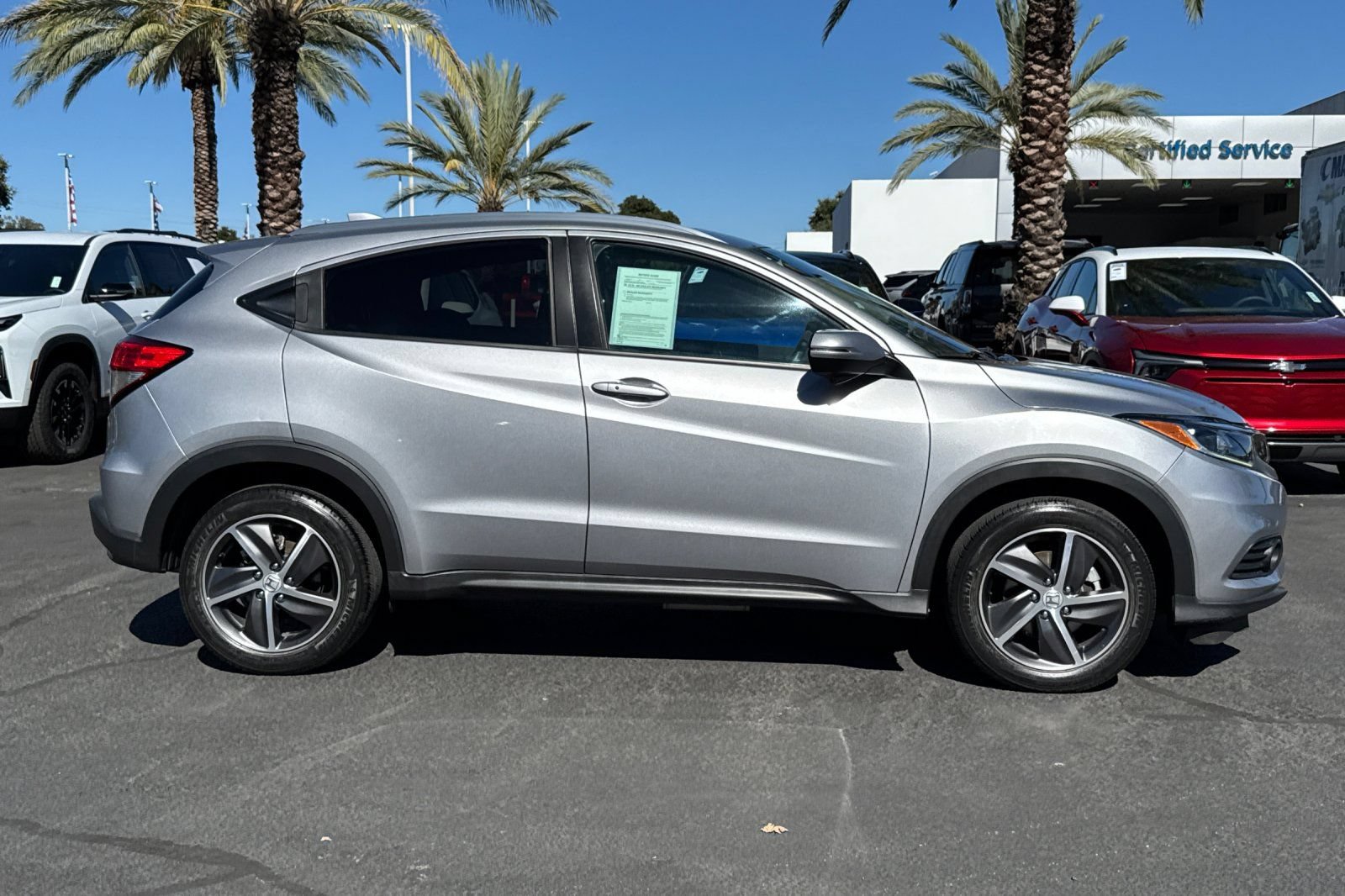 Used 2022 Honda HR-V EX image 2