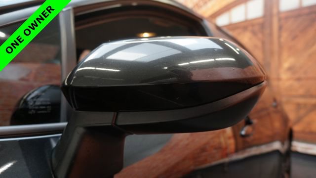 Used 2020 Toyota Corolla LE FWD image 71