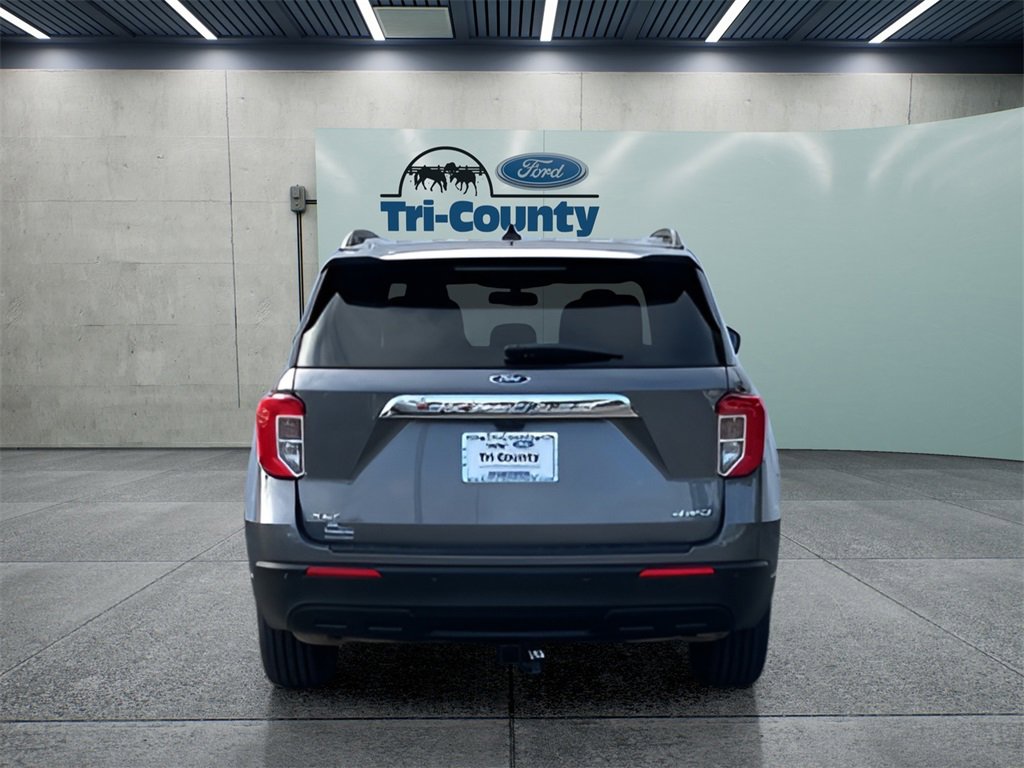 Used 2022 Ford Explorer XLT image 6