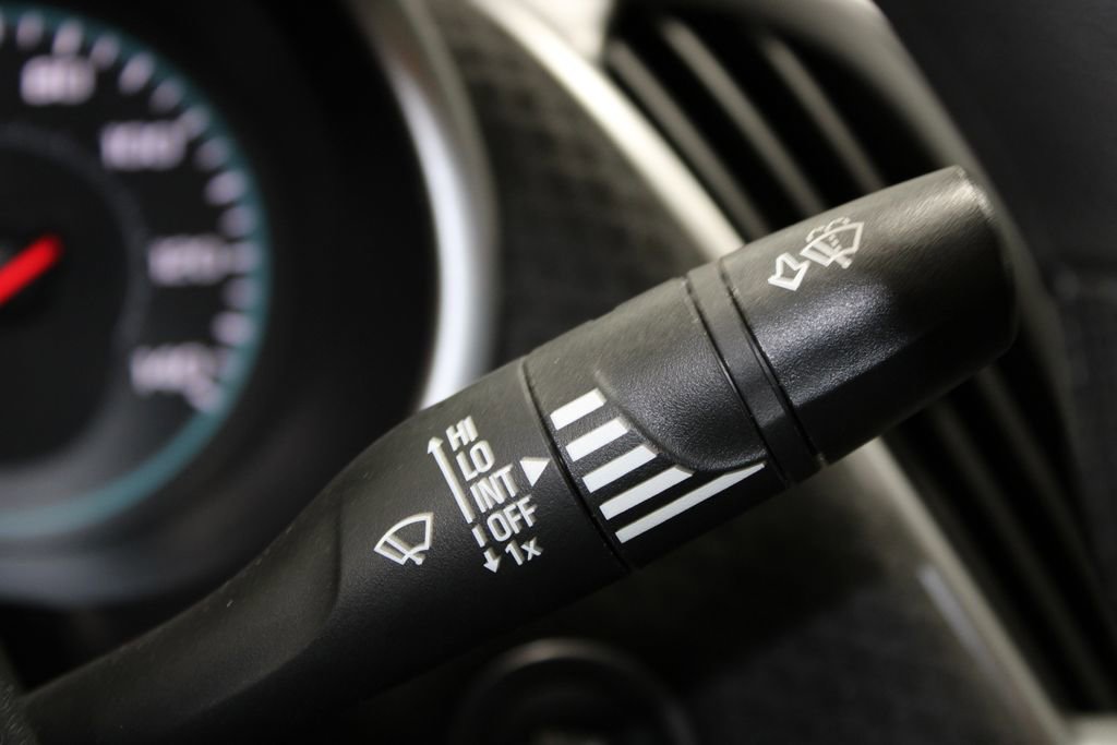 Used 2023 Chevrolet Malibu LT image 33