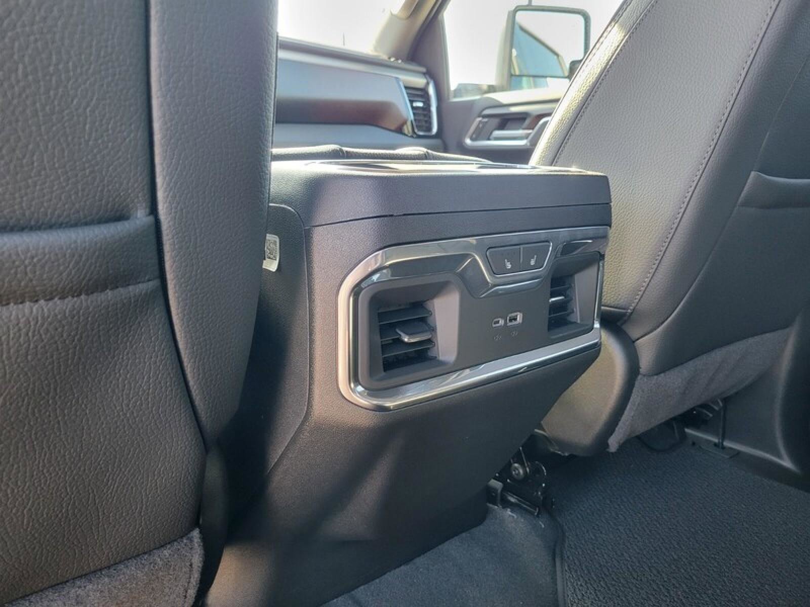 New 2026 GMC Sierra 2500 Denali w/ Denali Reserve Package image 31