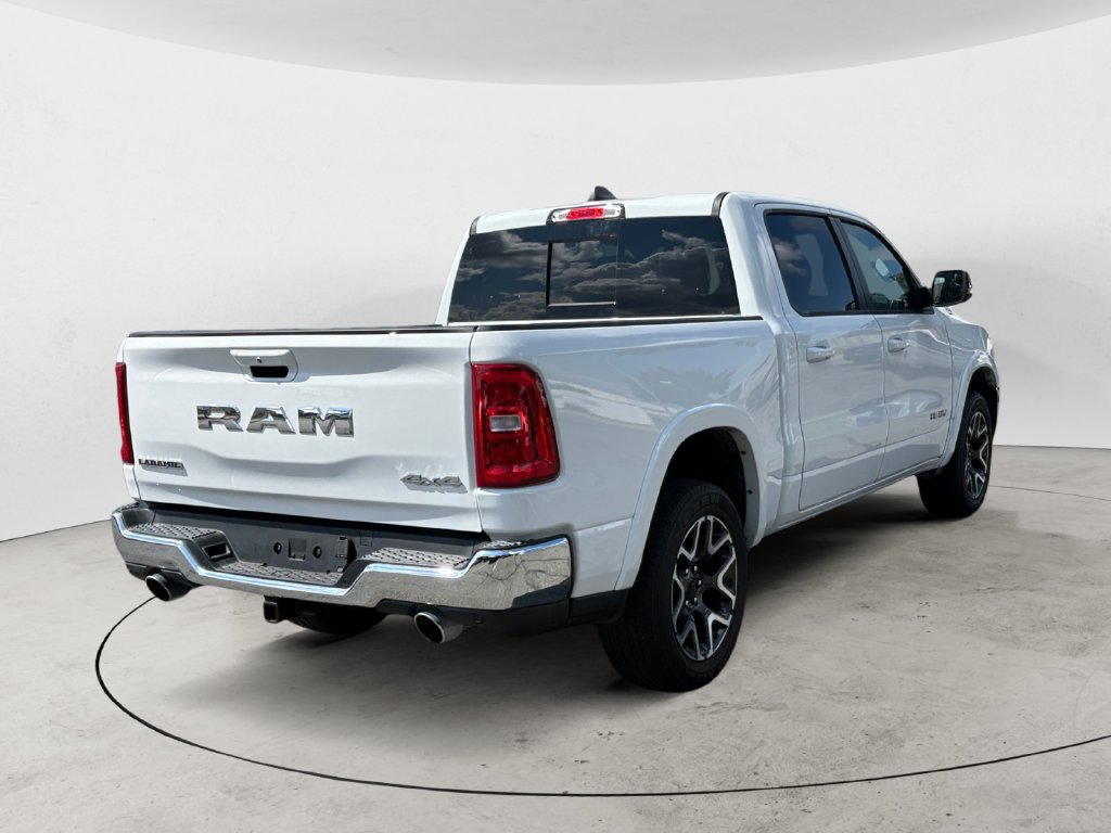 Used 2025 RAM 1500 Laramie AWD/4WD image 3