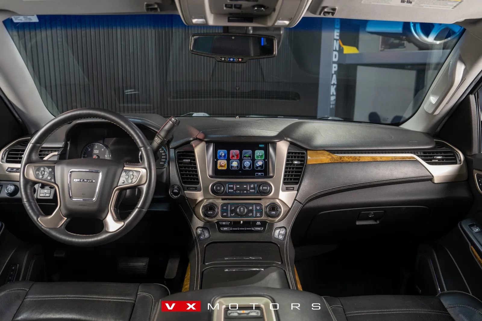 Used 2017 GMC Yukon XL Denali w/ Open Road Package image 26