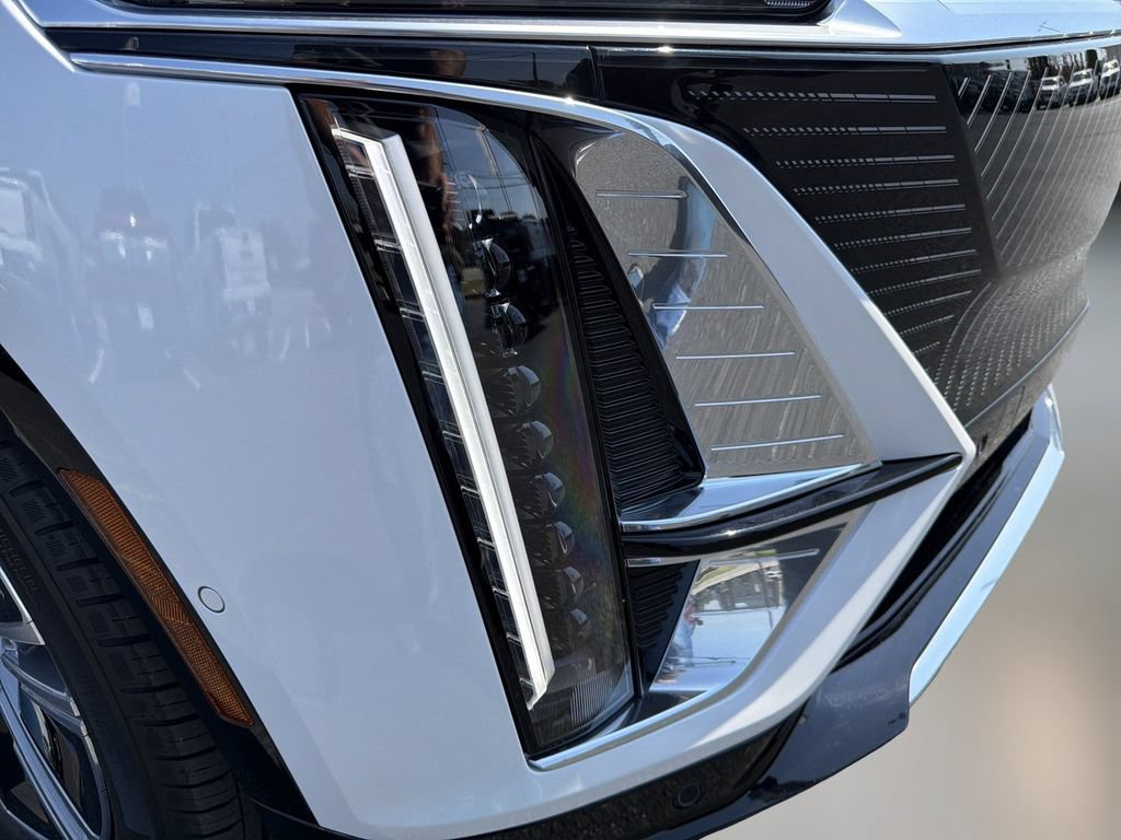 Certified 2024 Cadillac Lyriq Luxury RWD image 11