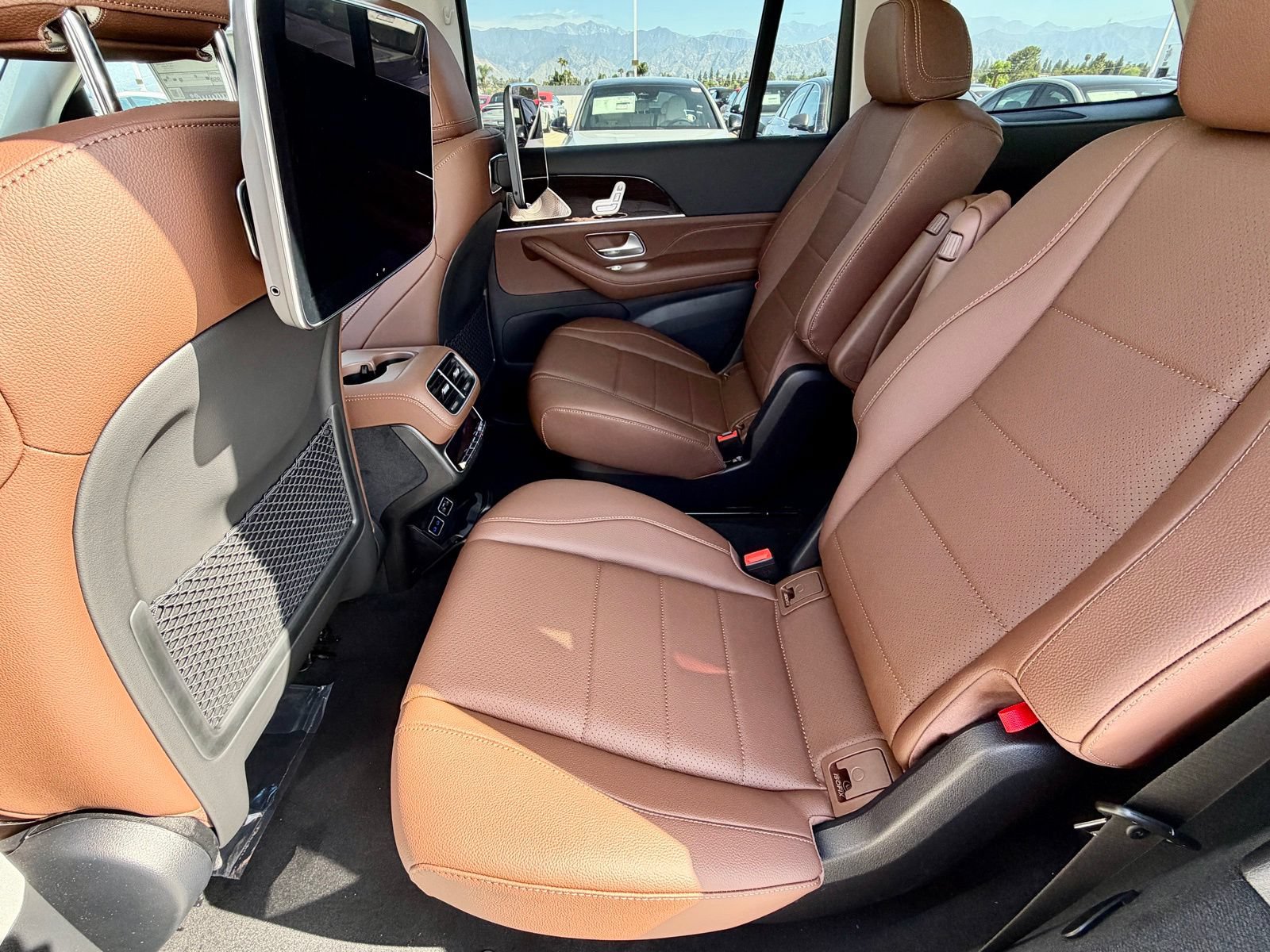 New 2026 Mercedes-Benz GLS 450 4MATIC image 27
